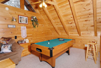 Pigeon Forge Lofted Gameroom